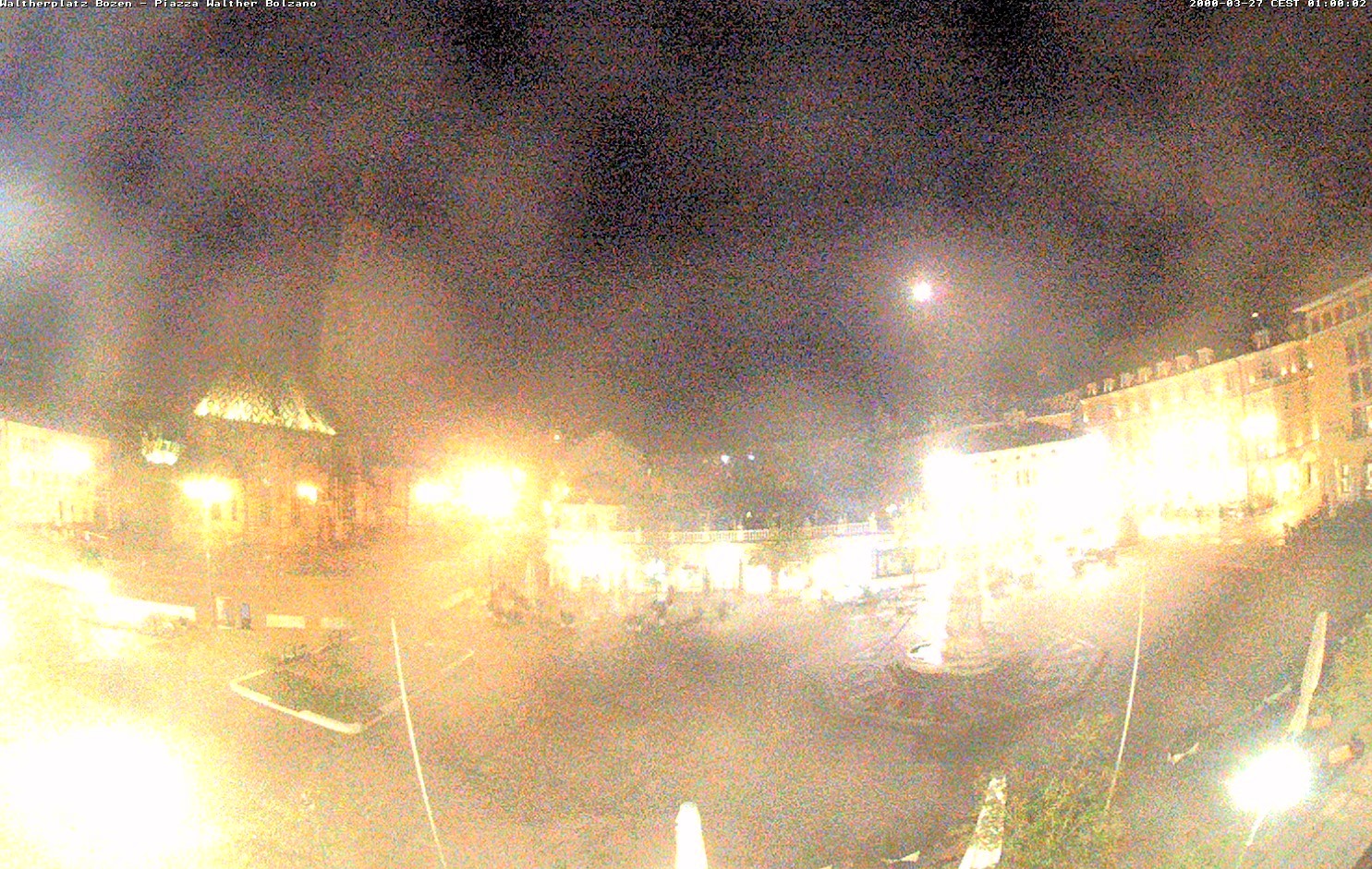 Archiv Foto Webcam Waltherplatz Bozen