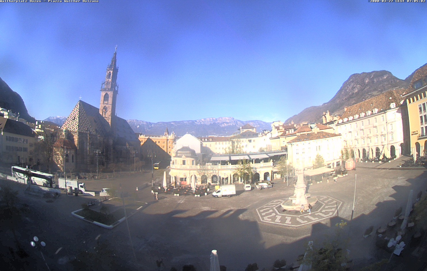 Archiv Foto Webcam Waltherplatz Bozen