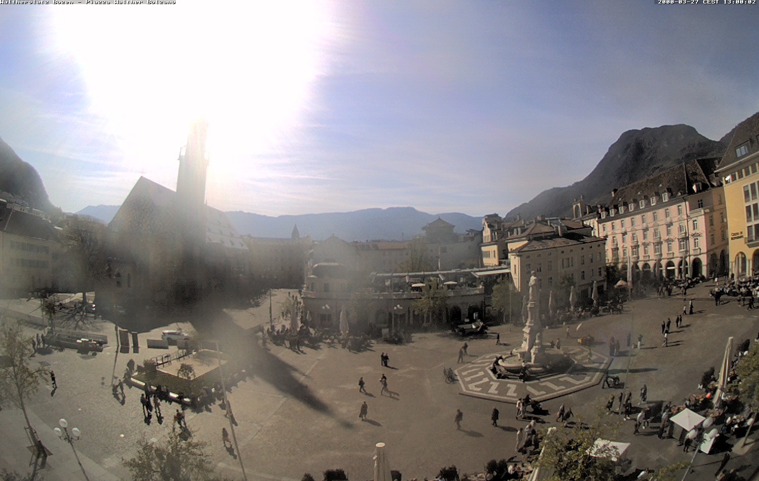 Archiv Foto Webcam Waltherplatz Bozen