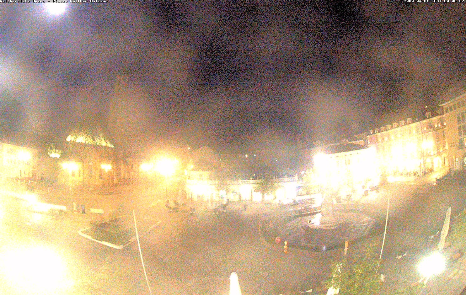 Archiv Foto Webcam Waltherplatz Bozen
