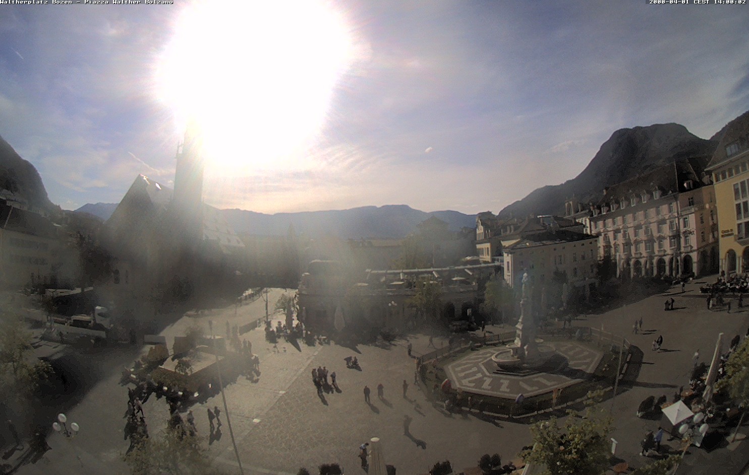 Archiv Foto Webcam Waltherplatz Bozen