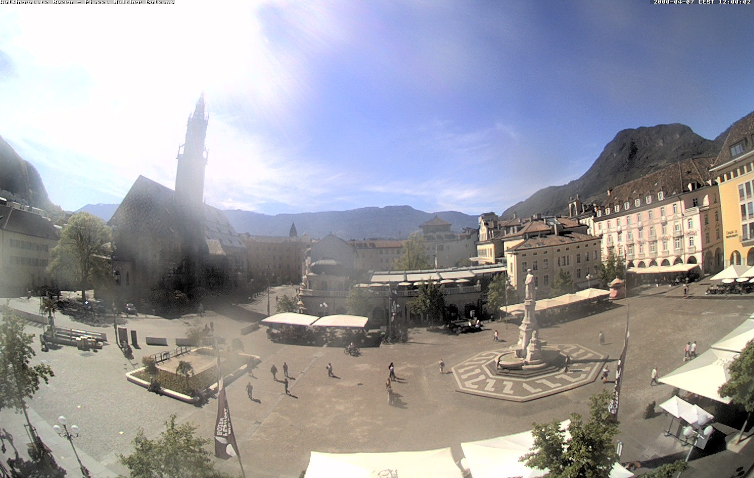Archiv Foto Webcam Waltherplatz Bozen