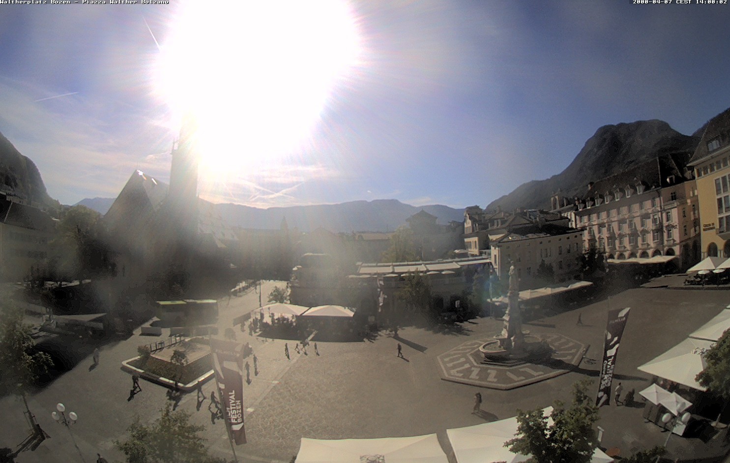 Archiv Foto Webcam Waltherplatz Bozen