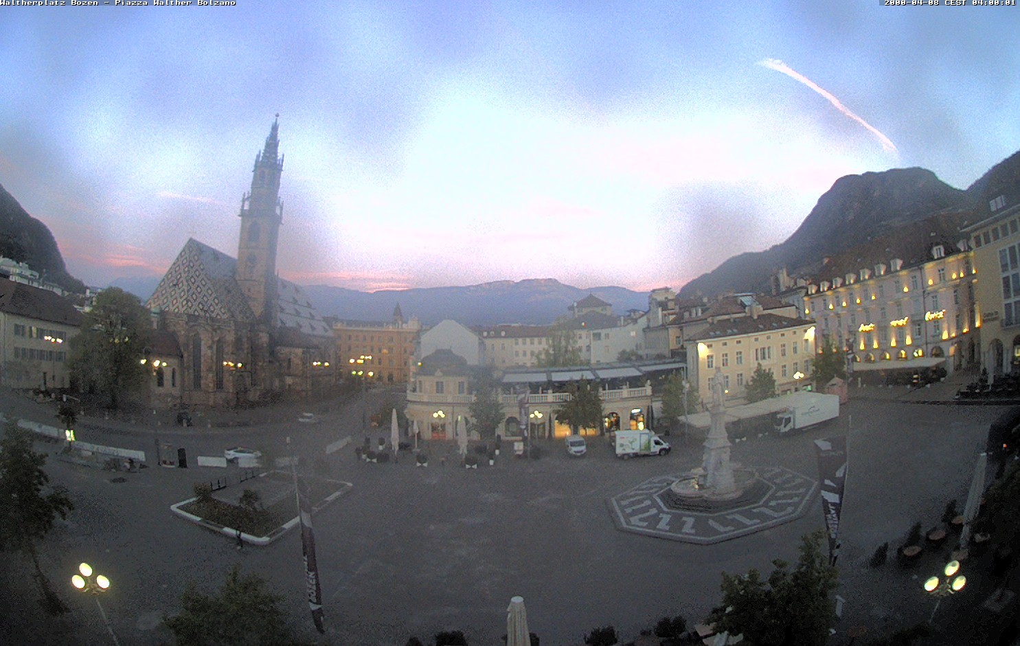 Archiv Foto Webcam Waltherplatz Bozen