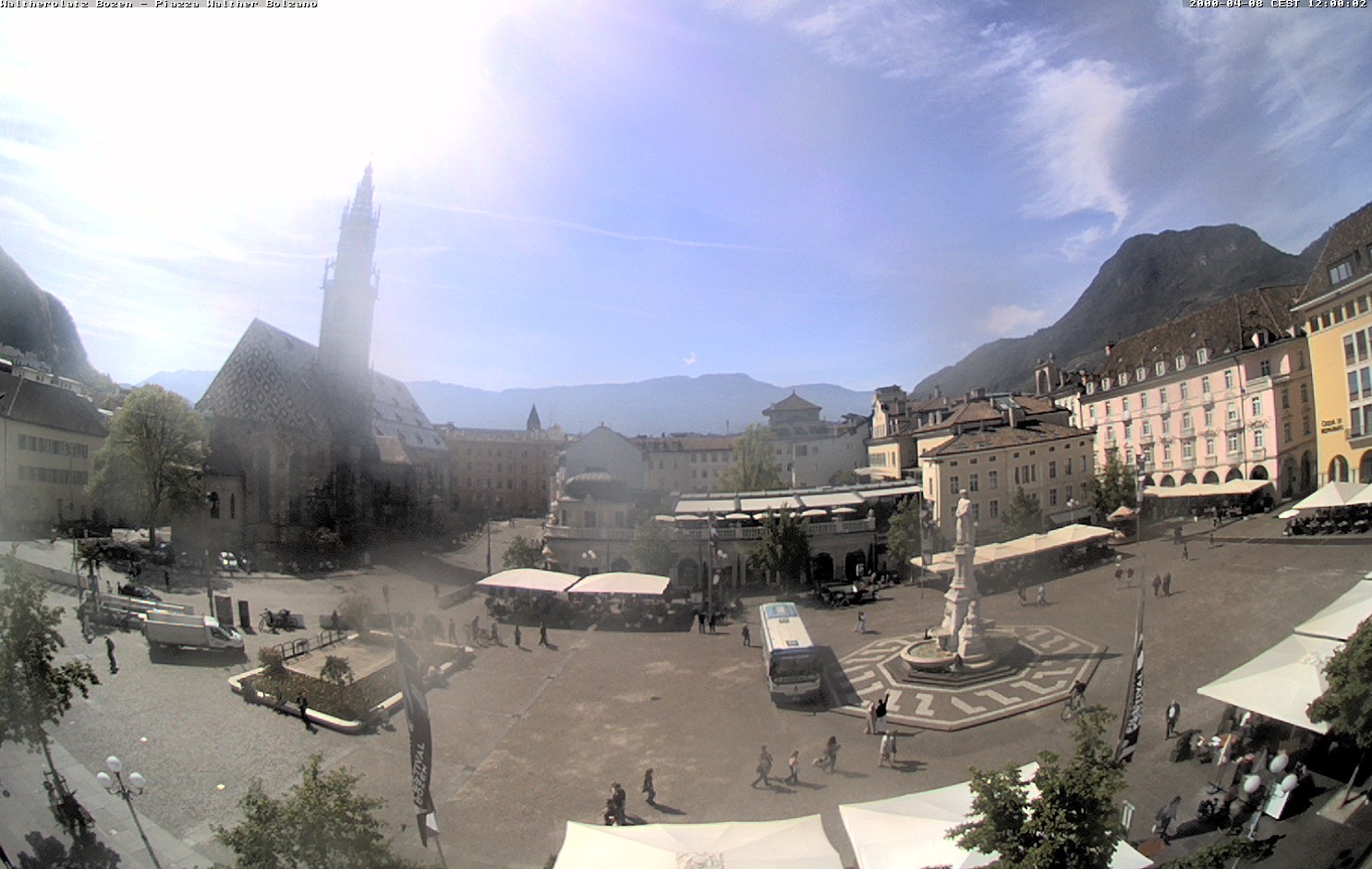 Archiv Foto Webcam Waltherplatz Bozen