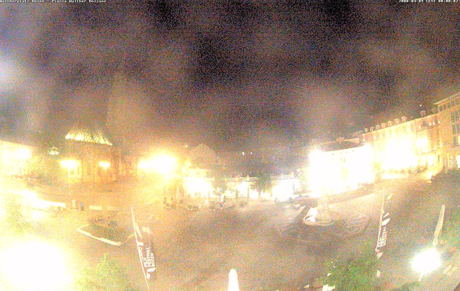 Archiv Foto Webcam Waltherplatz Bozen