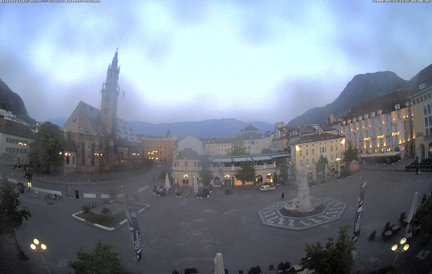 Archived image Bozen: Waltherplatz Webcam