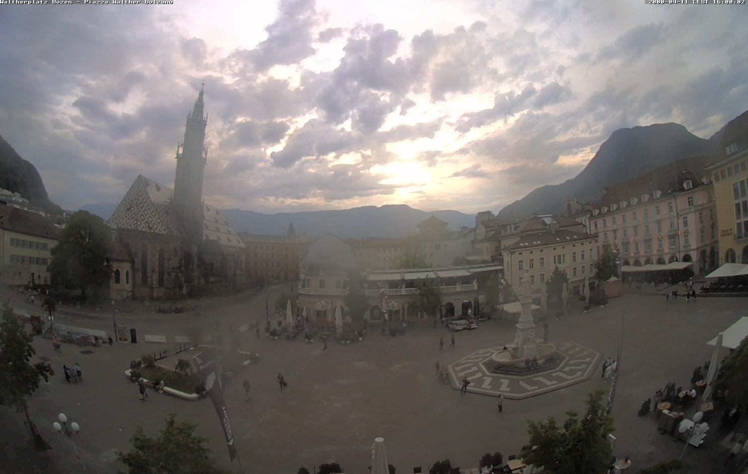 Archived image Bozen: Waltherplatz Webcam