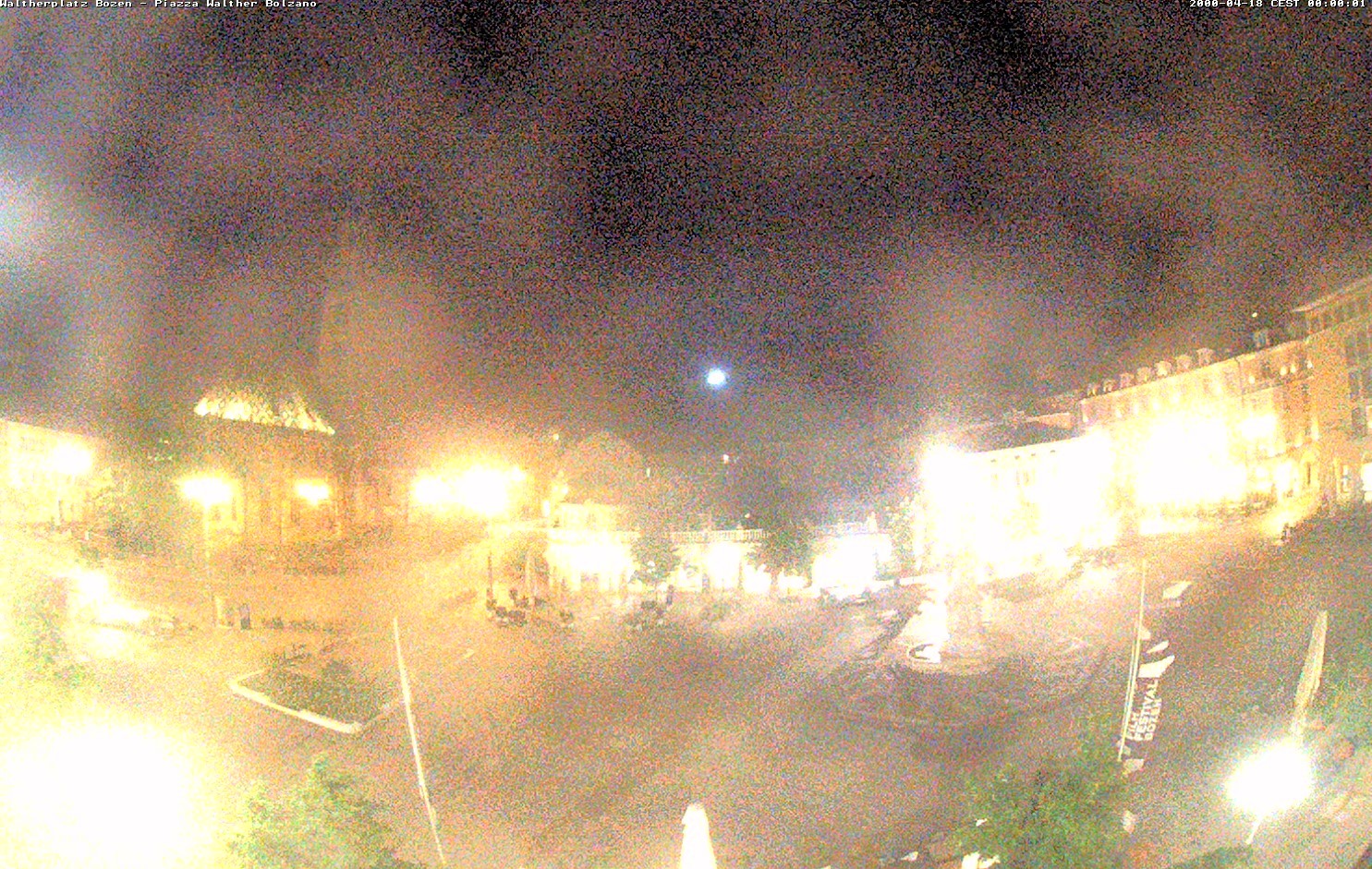 Archived image Bozen: Waltherplatz Webcam