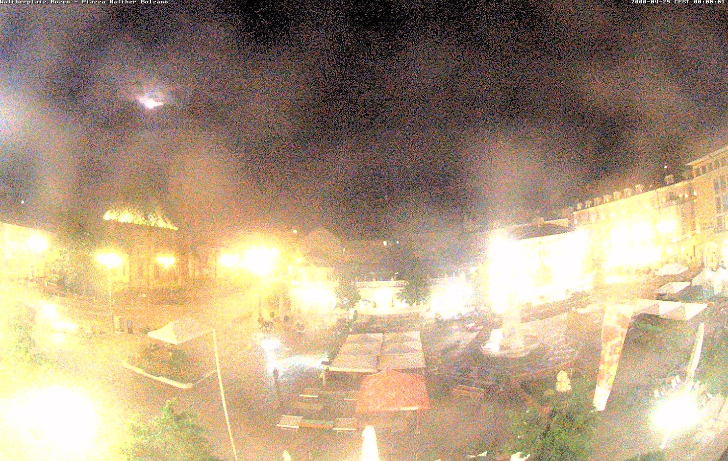 Archiv Foto Webcam Waltherplatz Bozen
