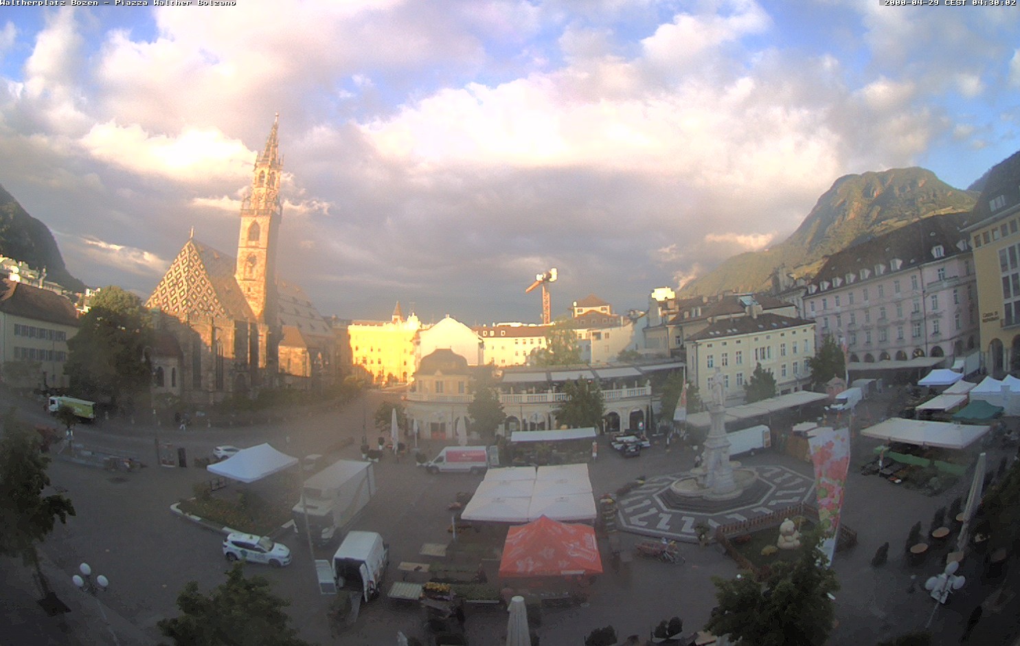 Archiv Foto Webcam Waltherplatz Bozen