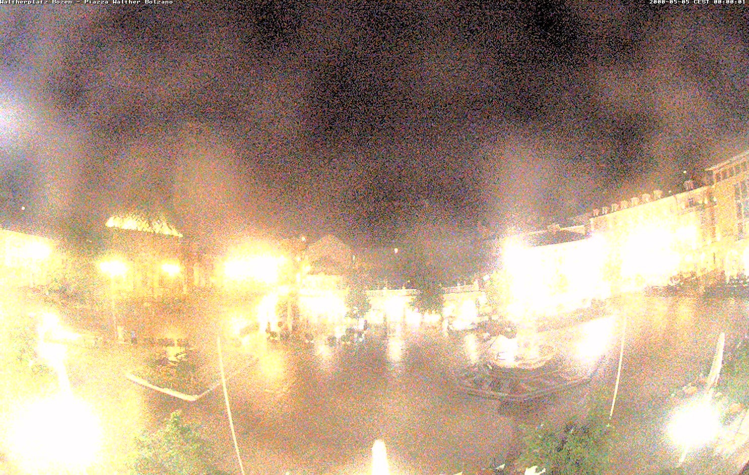 Archiv Foto Webcam Waltherplatz Bozen