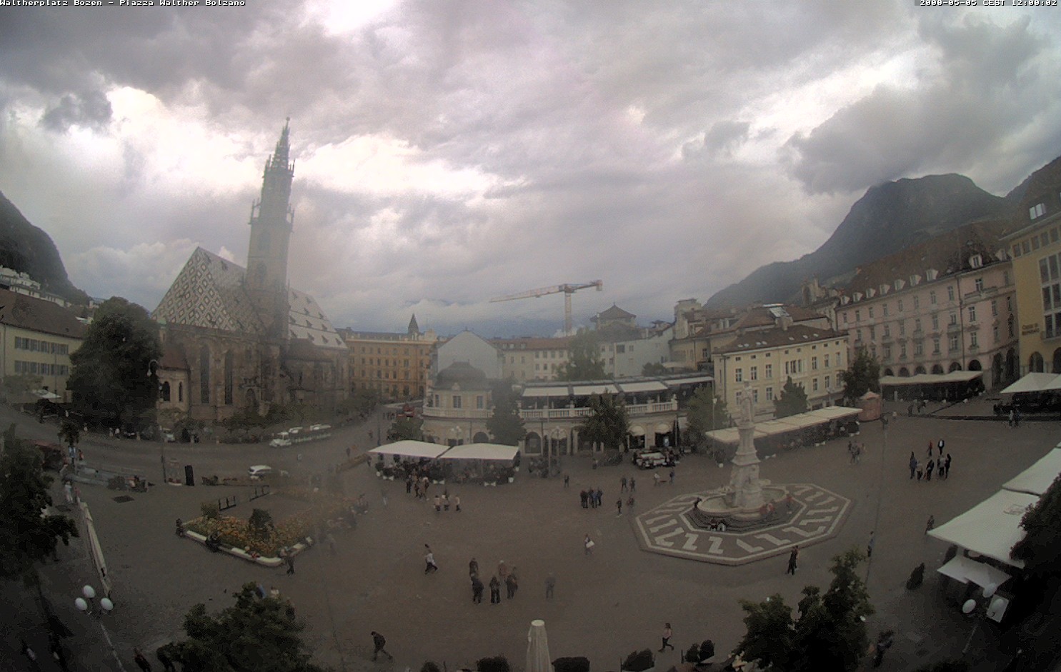 Archiv Foto Webcam Waltherplatz Bozen