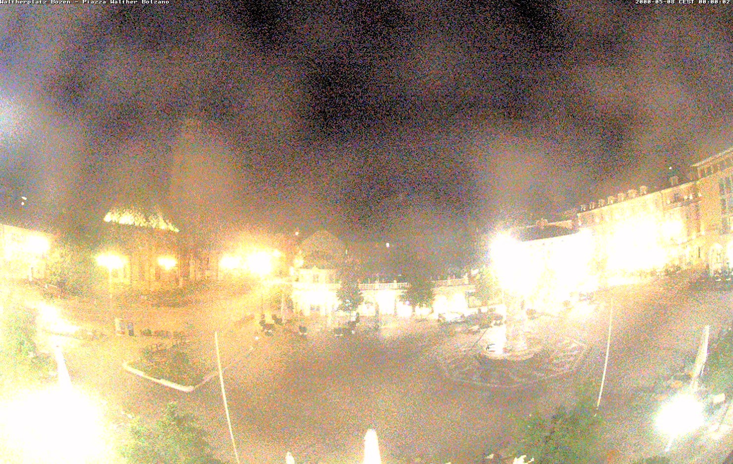 Archiv Foto Webcam Waltherplatz Bozen