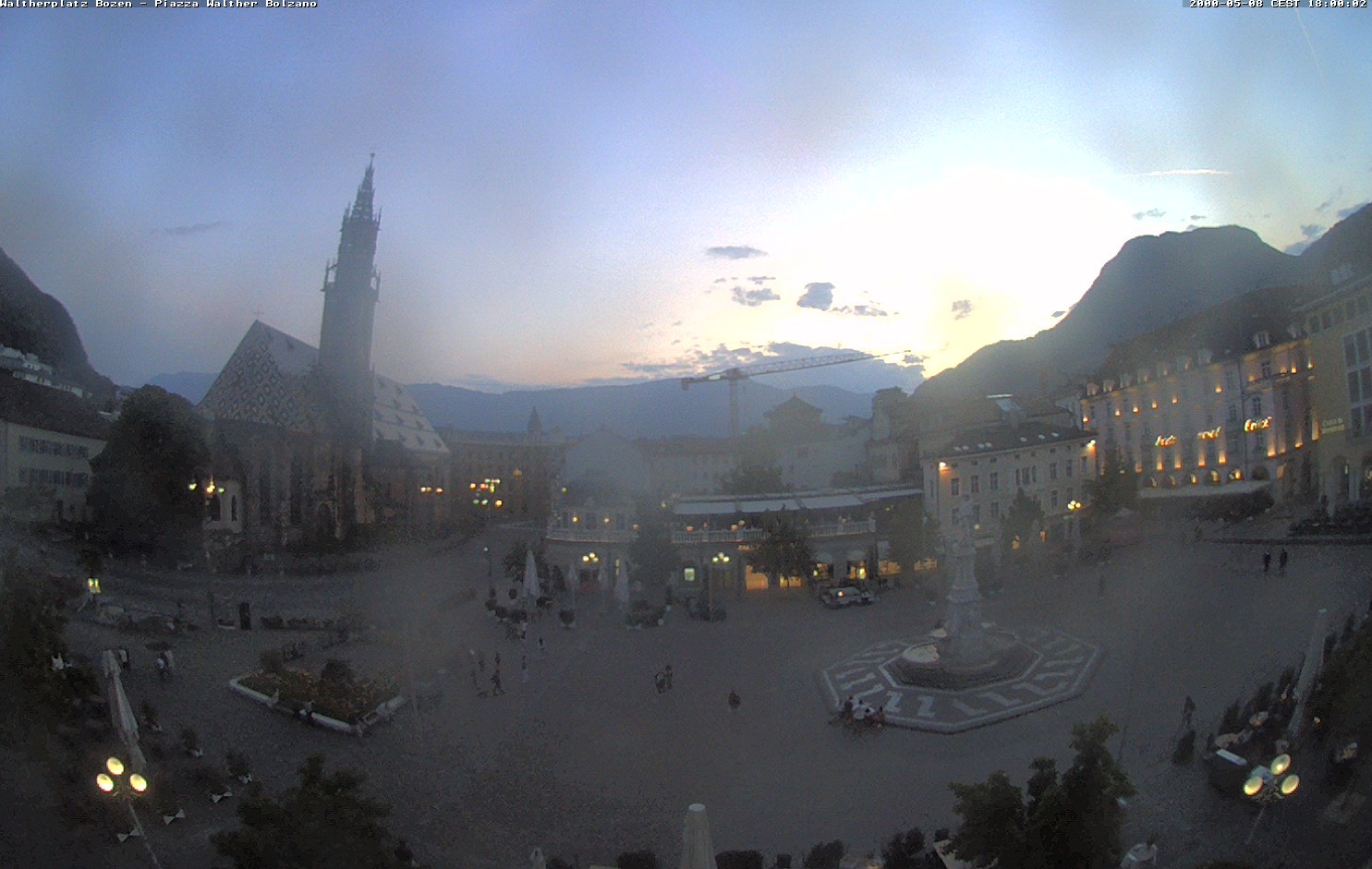 Archiv Foto Webcam Waltherplatz Bozen