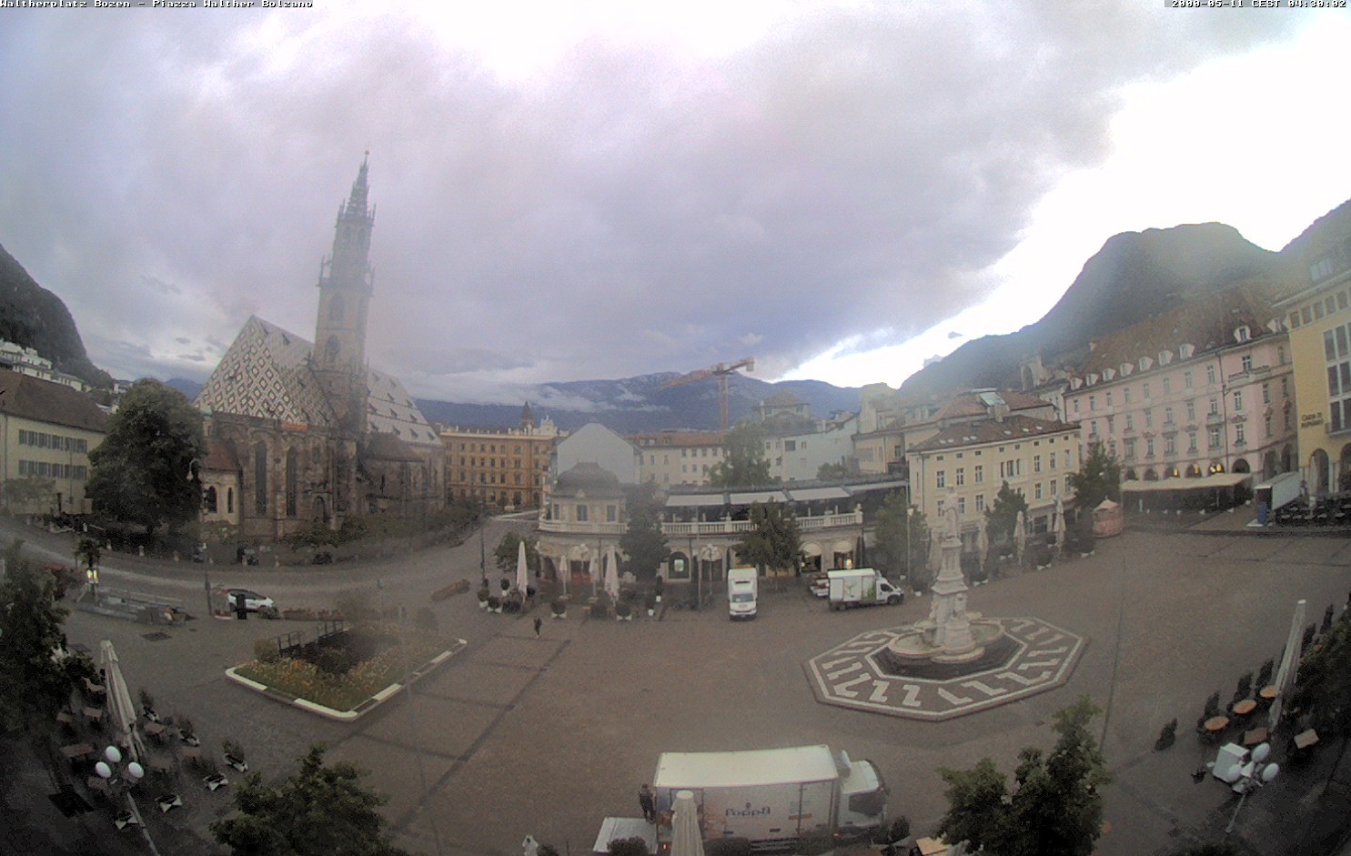 Archiv Foto Webcam Waltherplatz Bozen