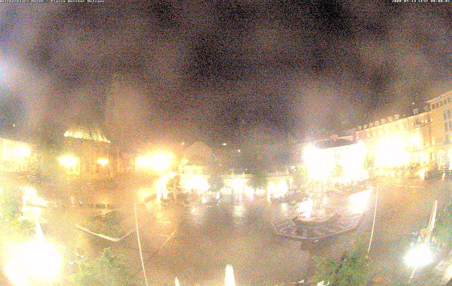 Archived image Bozen: Waltherplatz Webcam
