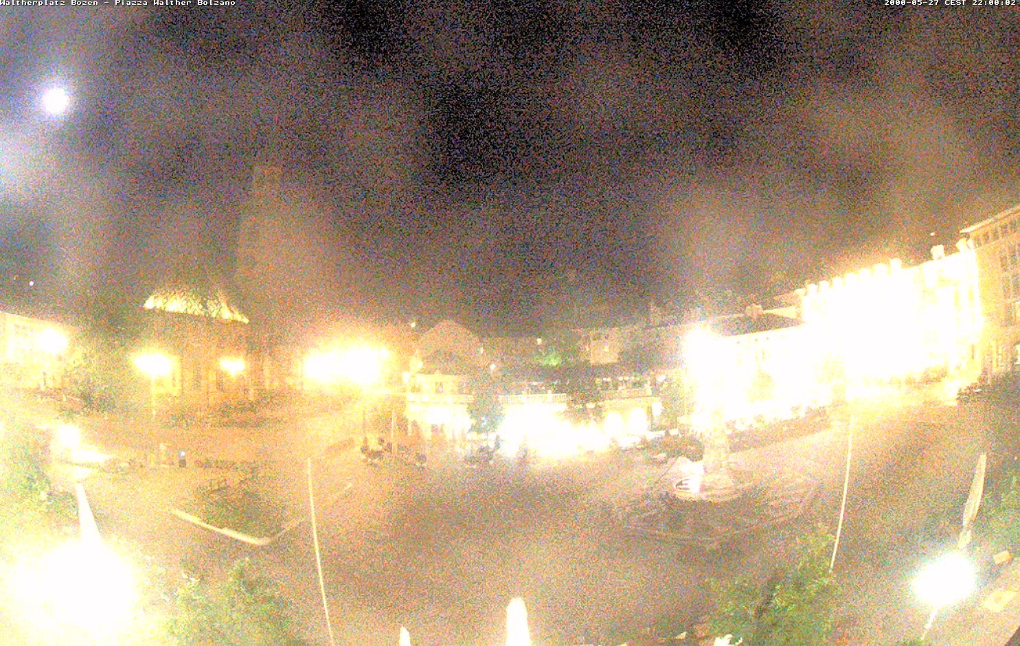 Archiv Foto Webcam Waltherplatz Bozen