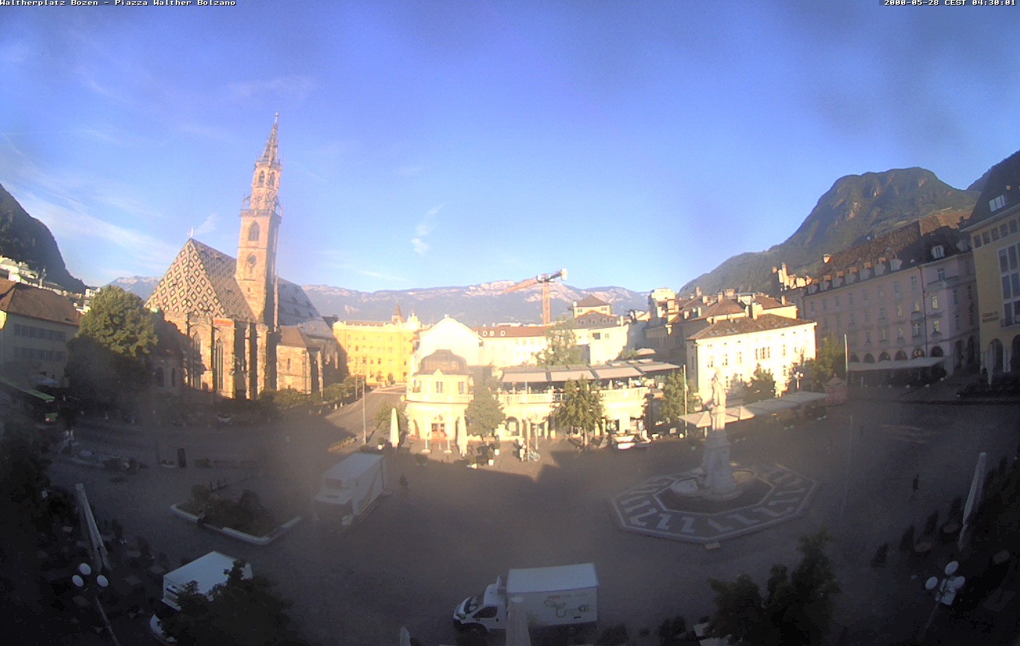 Archiv Foto Webcam Waltherplatz Bozen