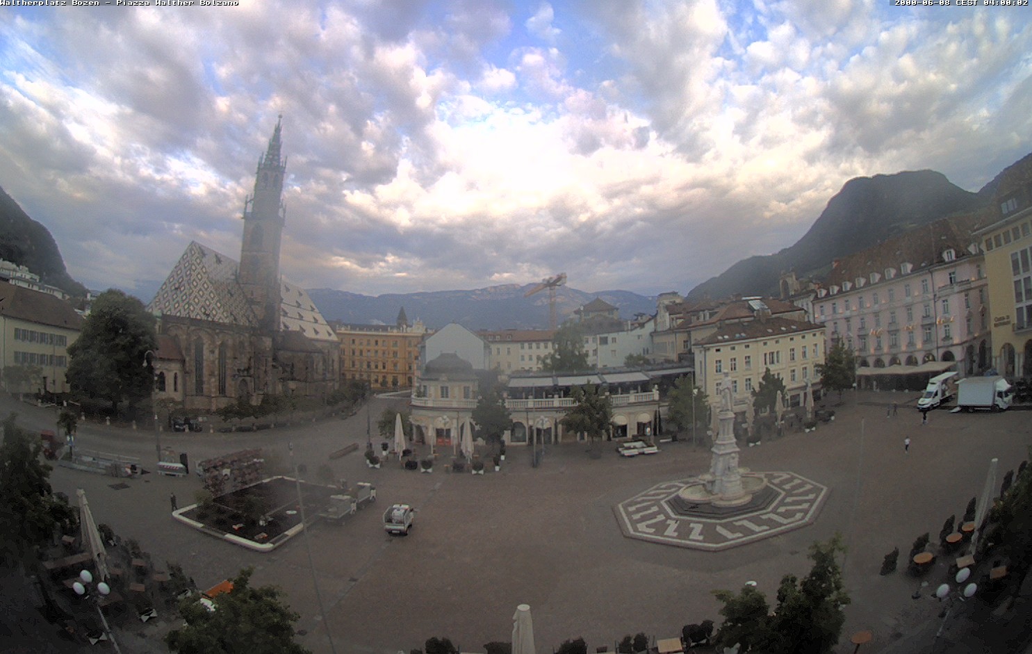 Archiv Foto Webcam Waltherplatz Bozen