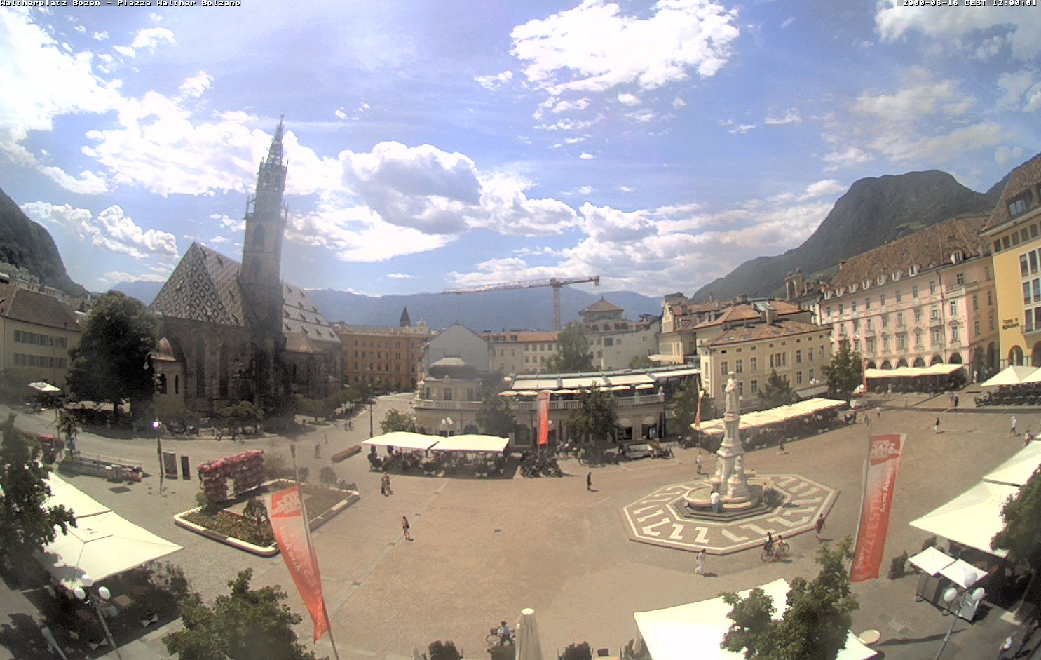 Archiv Foto Webcam Waltherplatz Bozen