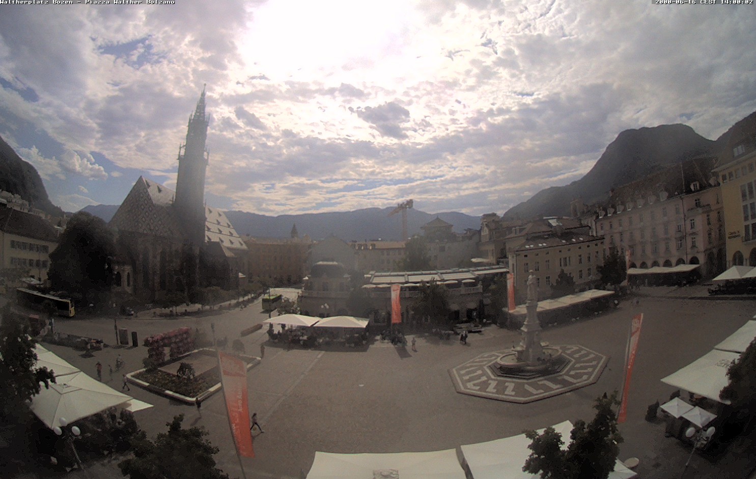 Archiv Foto Webcam Waltherplatz Bozen