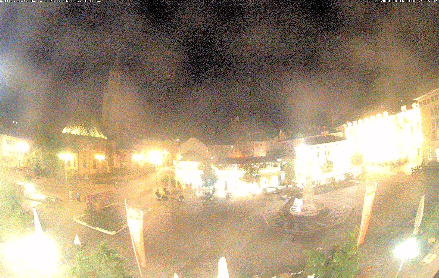Archiv Foto Webcam Waltherplatz Bozen