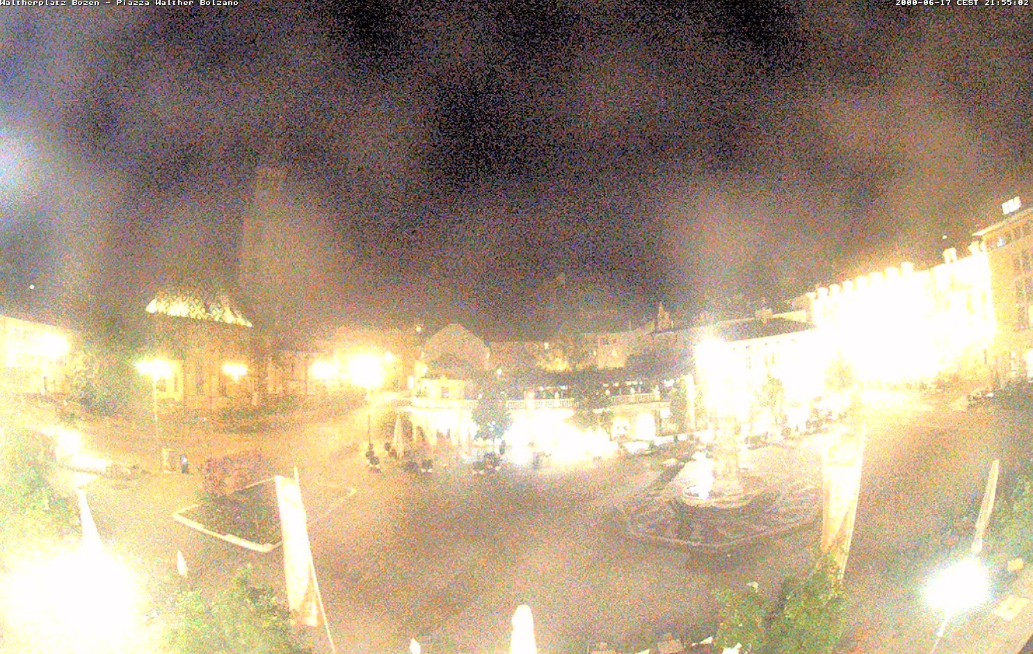 Archiv Foto Webcam Waltherplatz Bozen