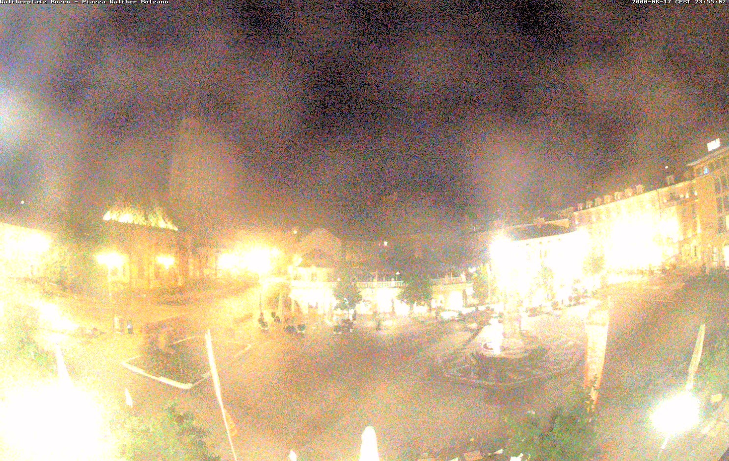 Archiv Foto Webcam Waltherplatz Bozen
