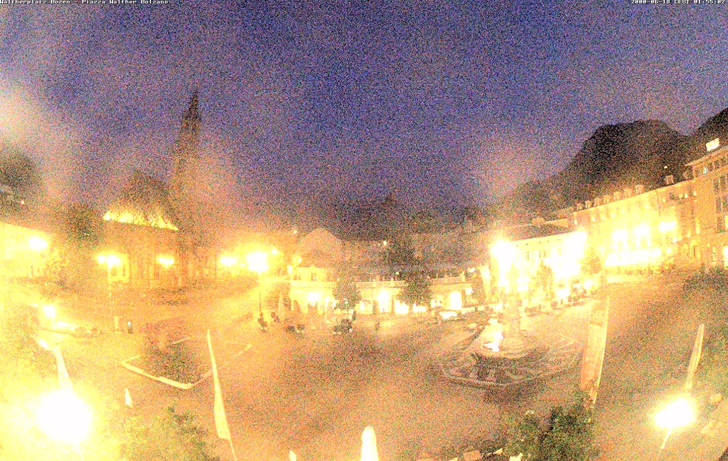 Archiv Foto Webcam Waltherplatz Bozen