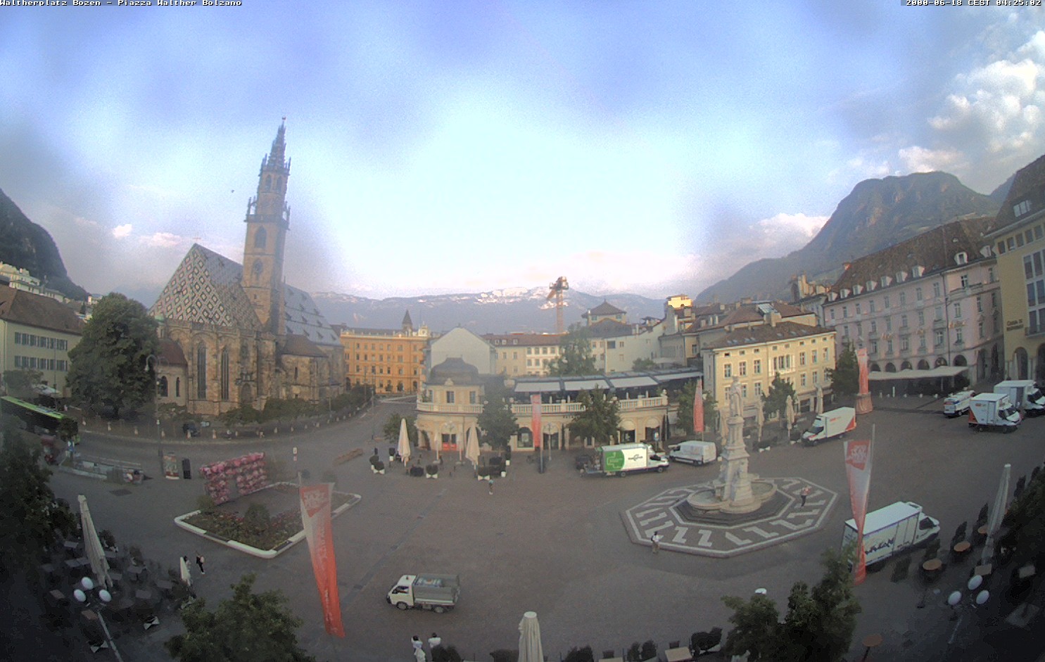 Archiv Foto Webcam Waltherplatz Bozen