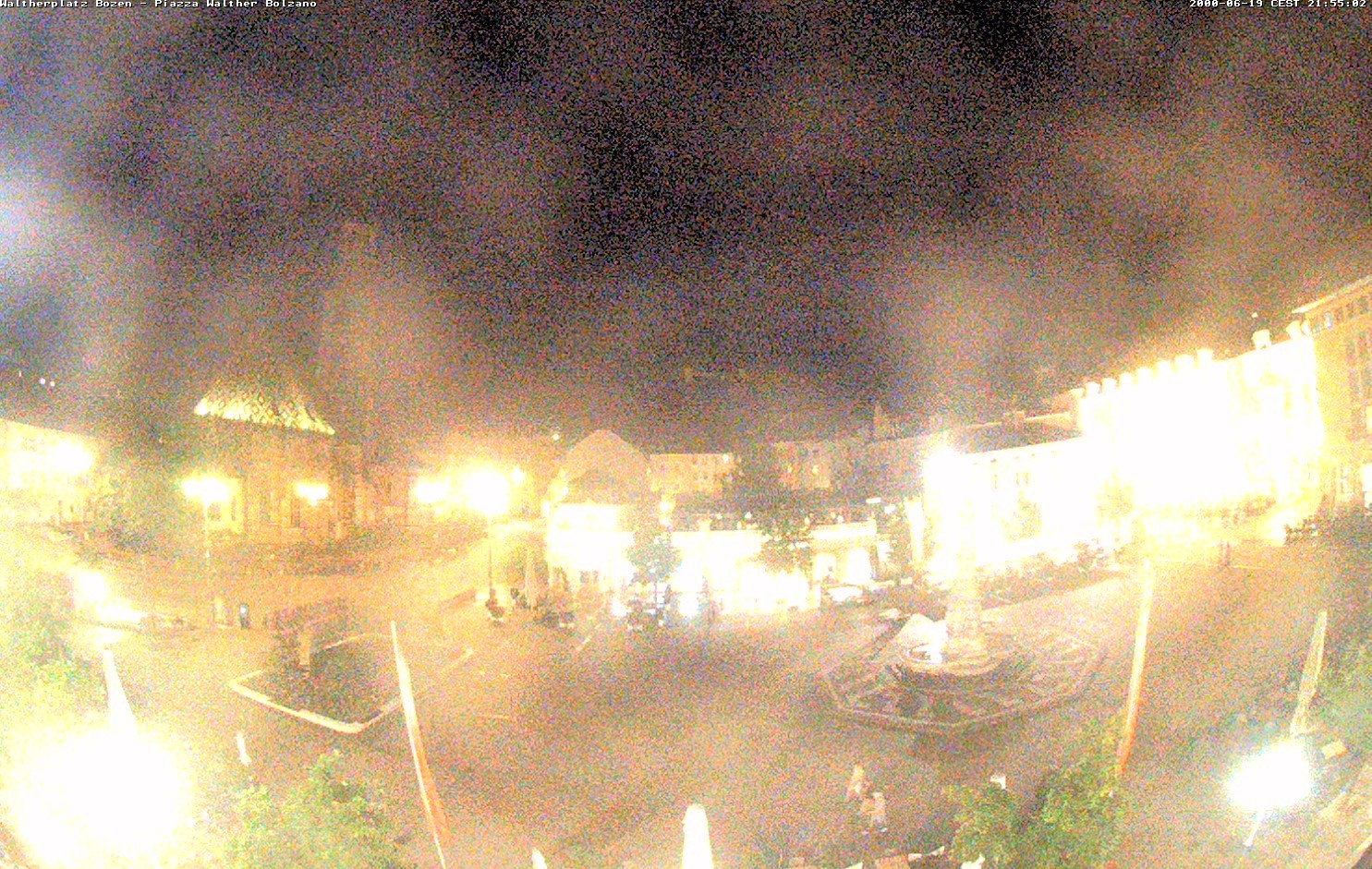 Archiv Foto Webcam Waltherplatz Bozen