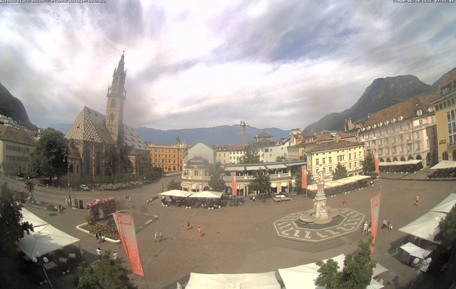 Archiv Foto Webcam Waltherplatz Bozen