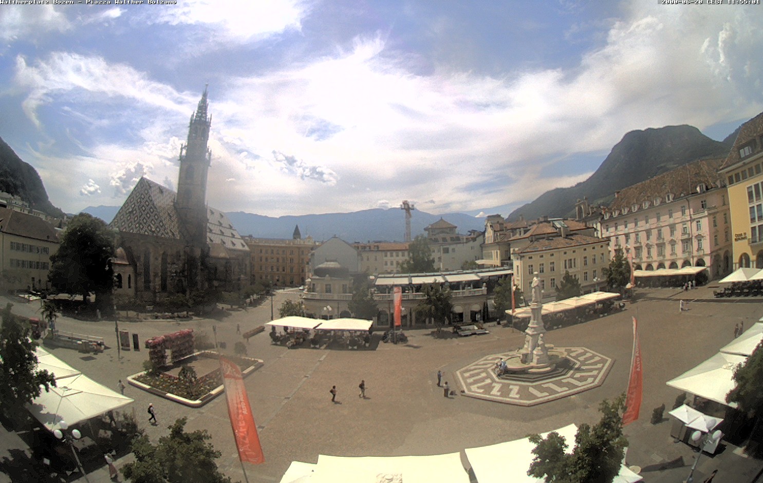 Archiv Foto Webcam Waltherplatz Bozen