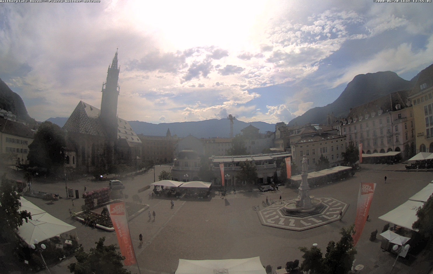 Archiv Foto Webcam Waltherplatz Bozen