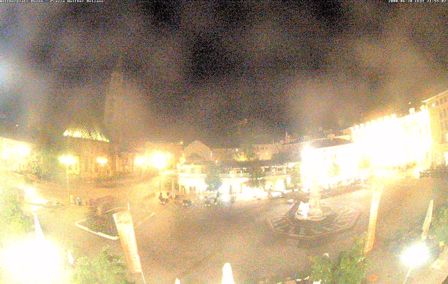 Archiv Foto Webcam Waltherplatz Bozen