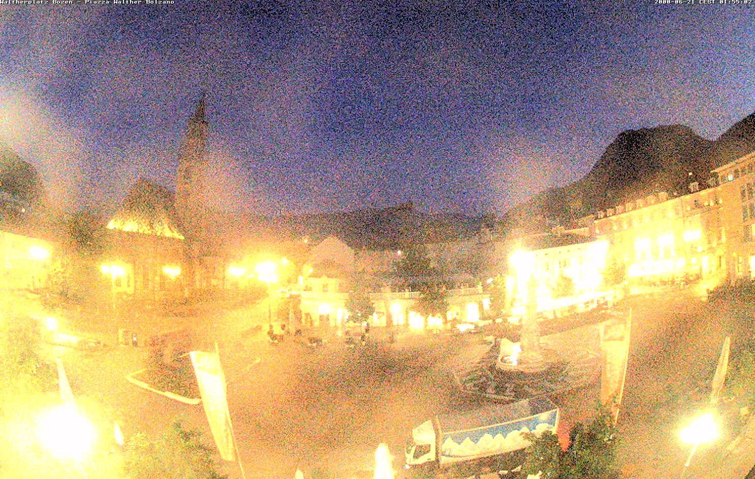 Archiv Foto Webcam Waltherplatz Bozen