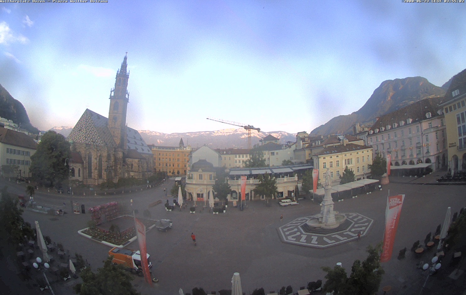Archiv Foto Webcam Waltherplatz Bozen