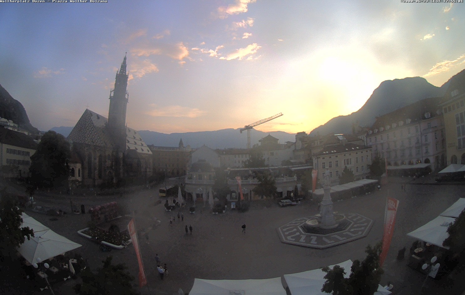 Archiv Foto Webcam Waltherplatz Bozen