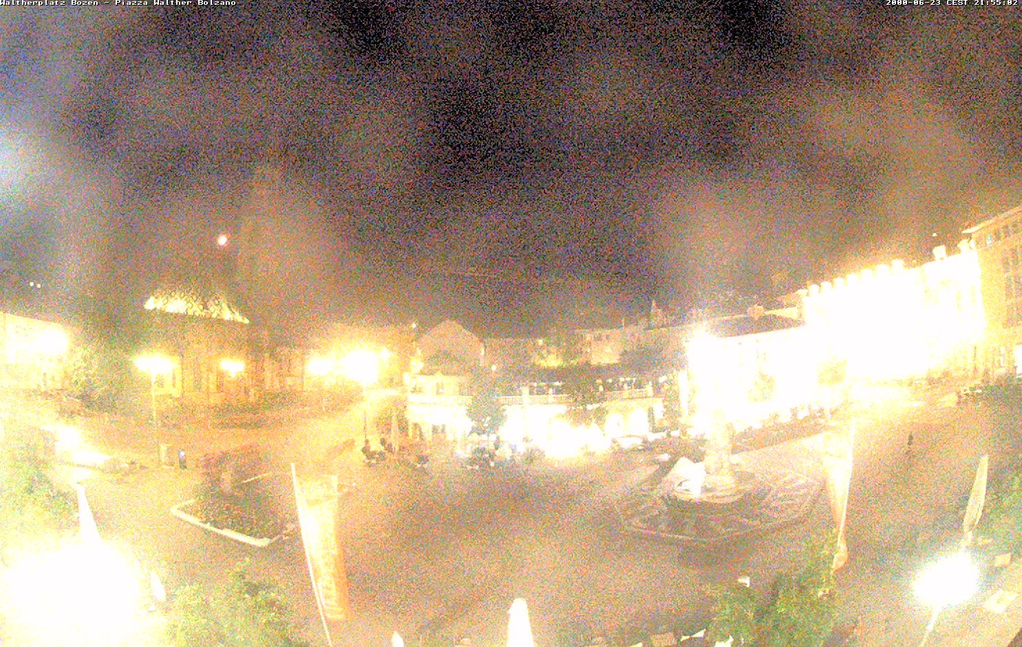 Archiv Foto Webcam Waltherplatz Bozen