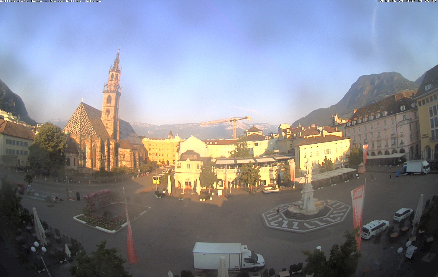 Archiv Foto Webcam Waltherplatz Bozen