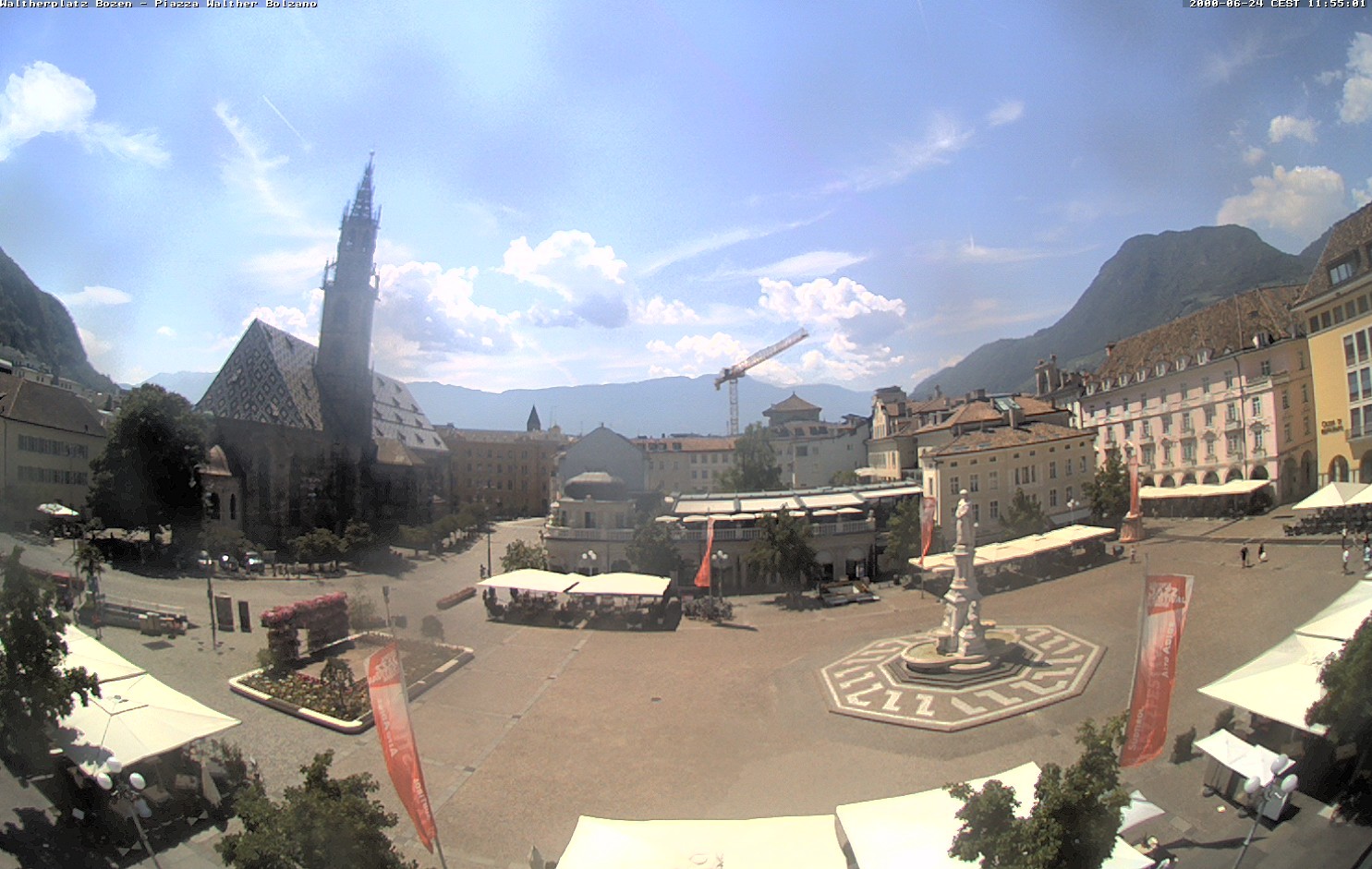 Archiv Foto Webcam Waltherplatz Bozen