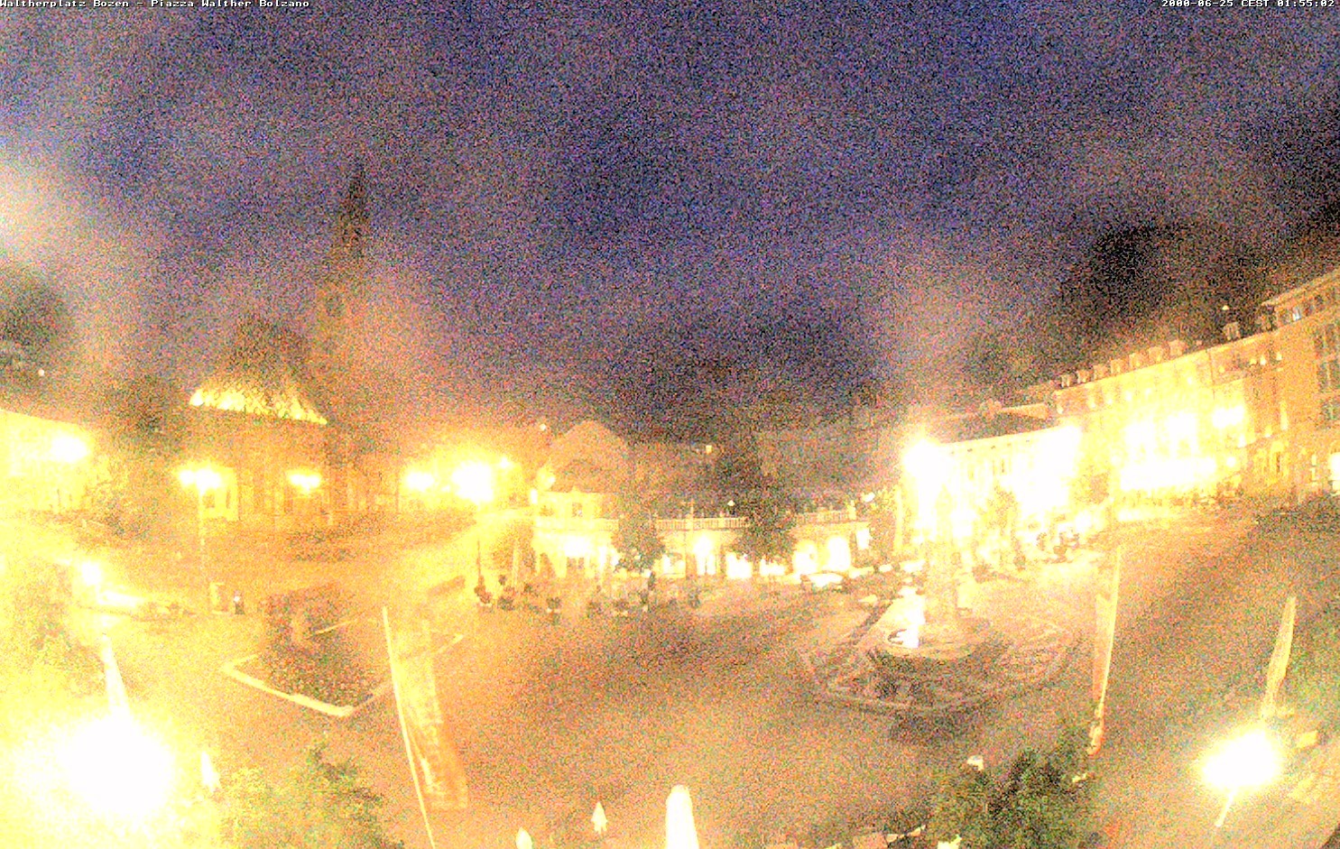 Archived image Bozen: Waltherplatz Webcam