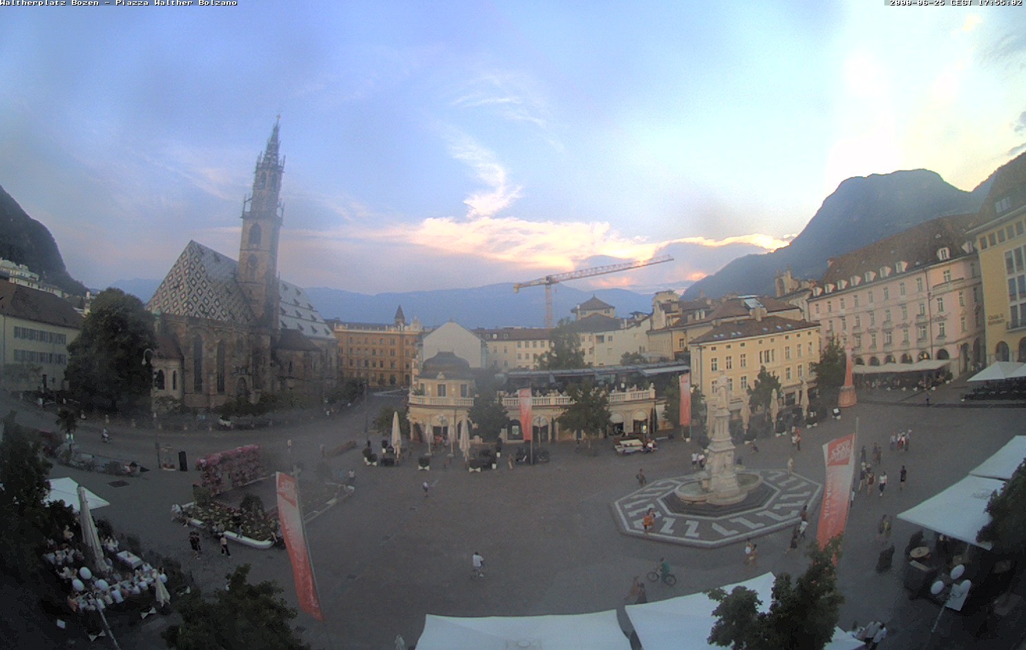 Archived image Bozen: Waltherplatz Webcam
