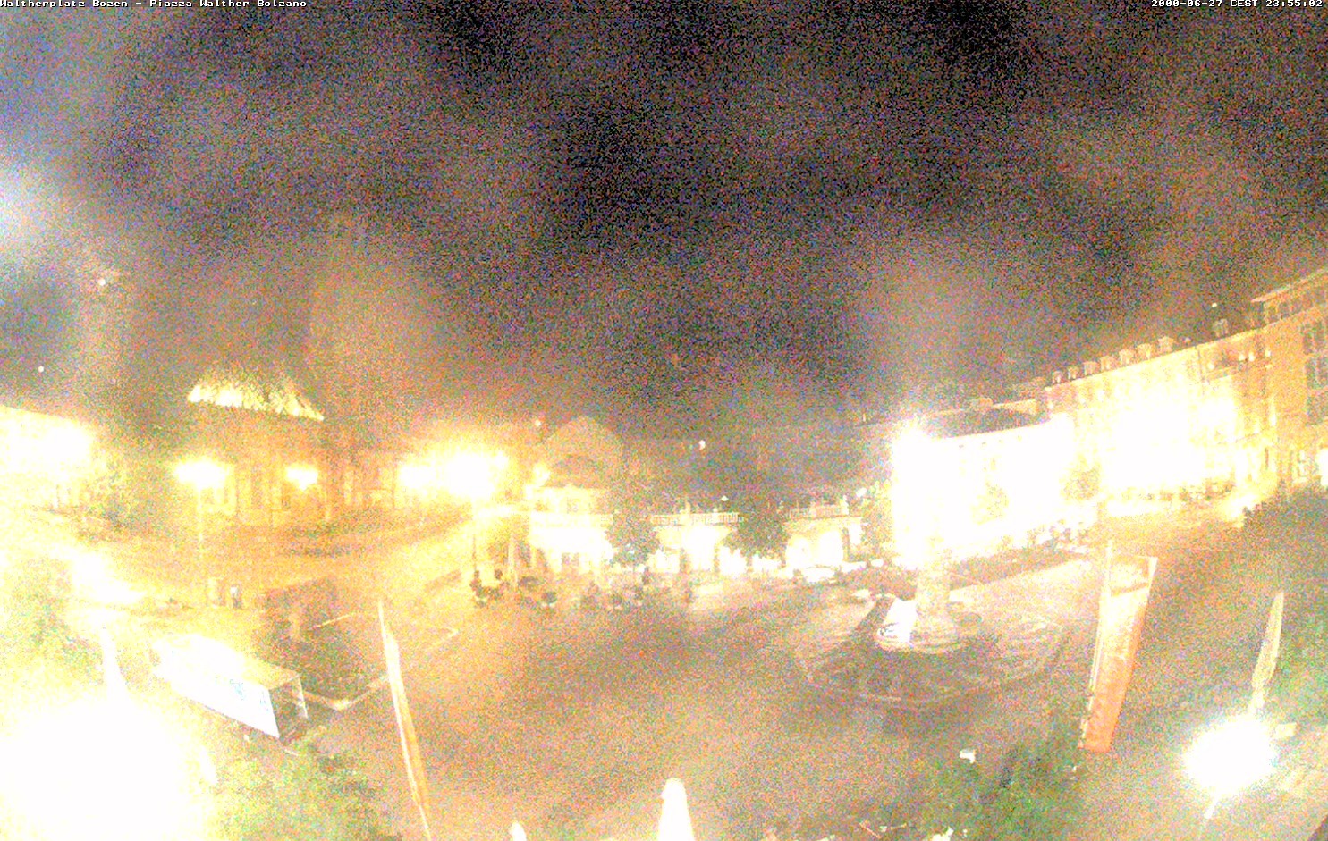 Archiv Foto Webcam Waltherplatz Bozen