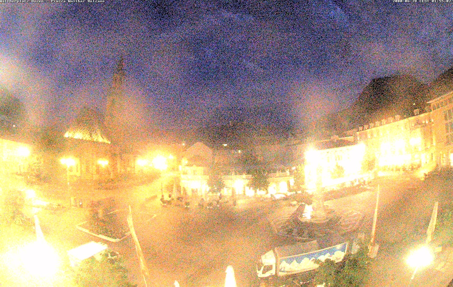 Archiv Foto Webcam Waltherplatz Bozen