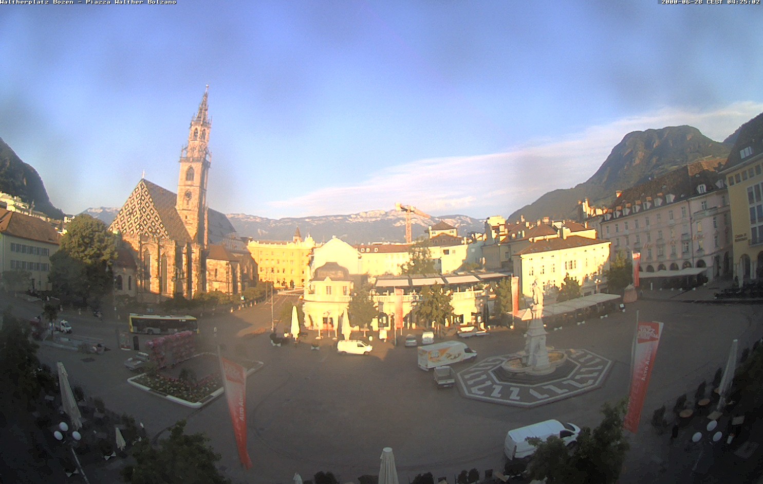 Archived image Bozen: Waltherplatz Webcam