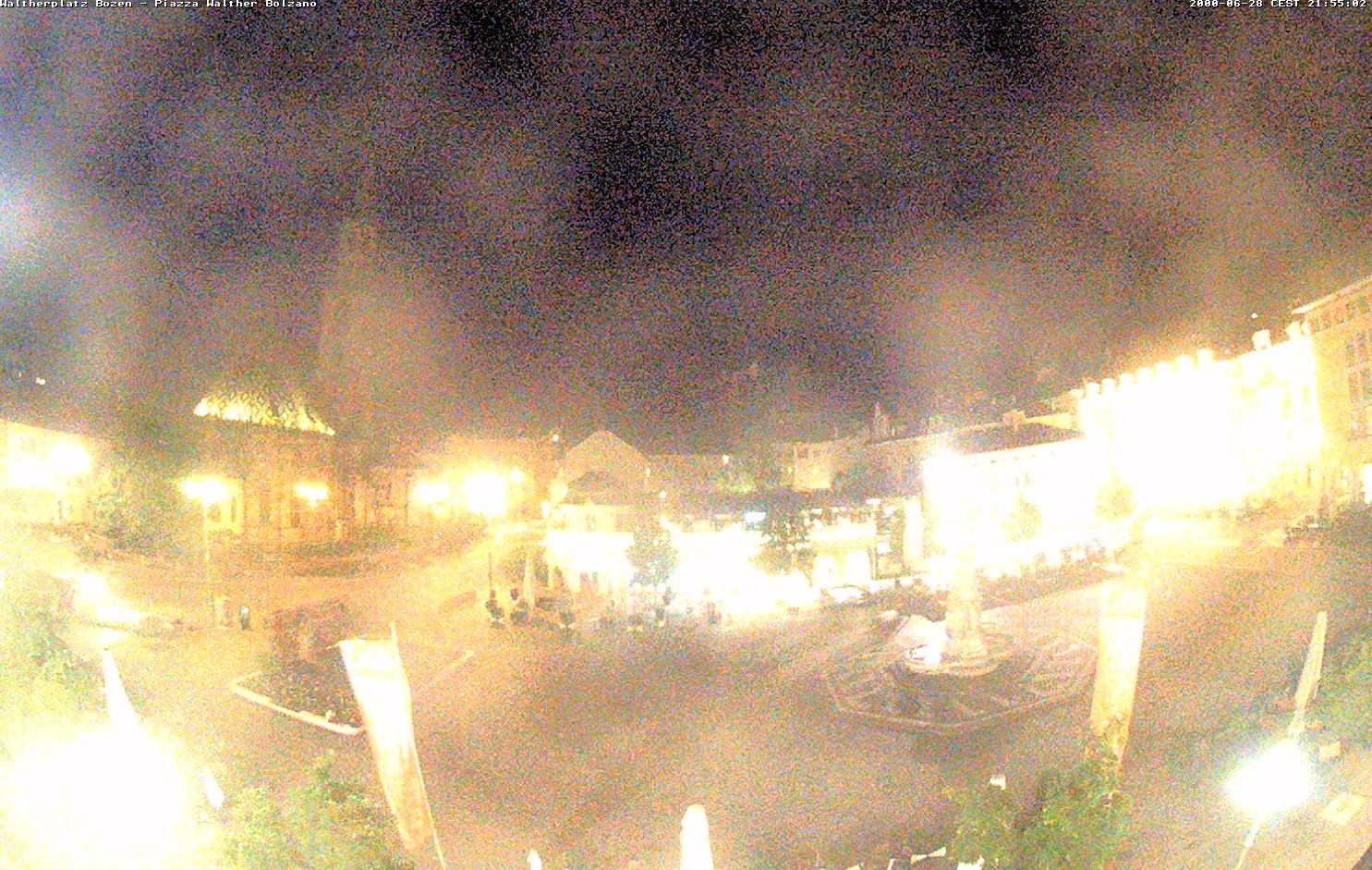 Archiv Foto Webcam Waltherplatz Bozen