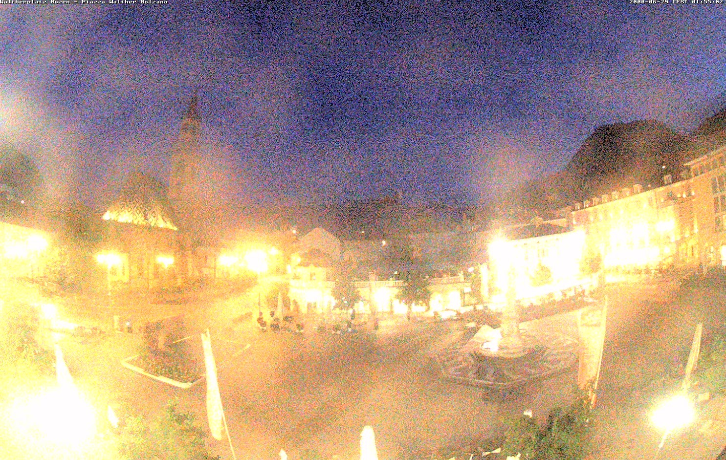 Archiv Foto Webcam Waltherplatz Bozen