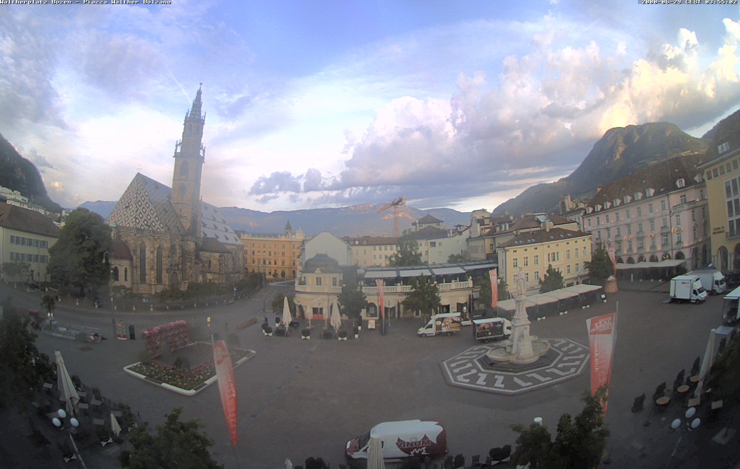 Archiv Foto Webcam Waltherplatz Bozen